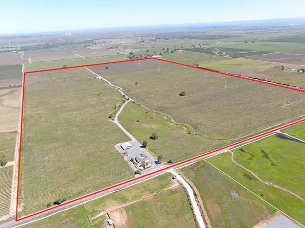 14777 Liberty Rd, Galt, CA 95632