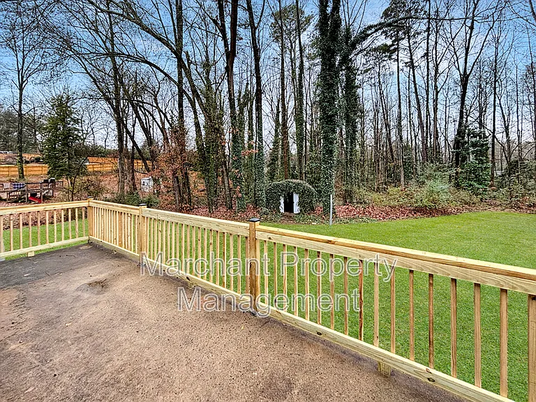 15 Wood Cir — Photo 24