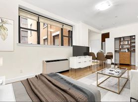 488 7th Ave
