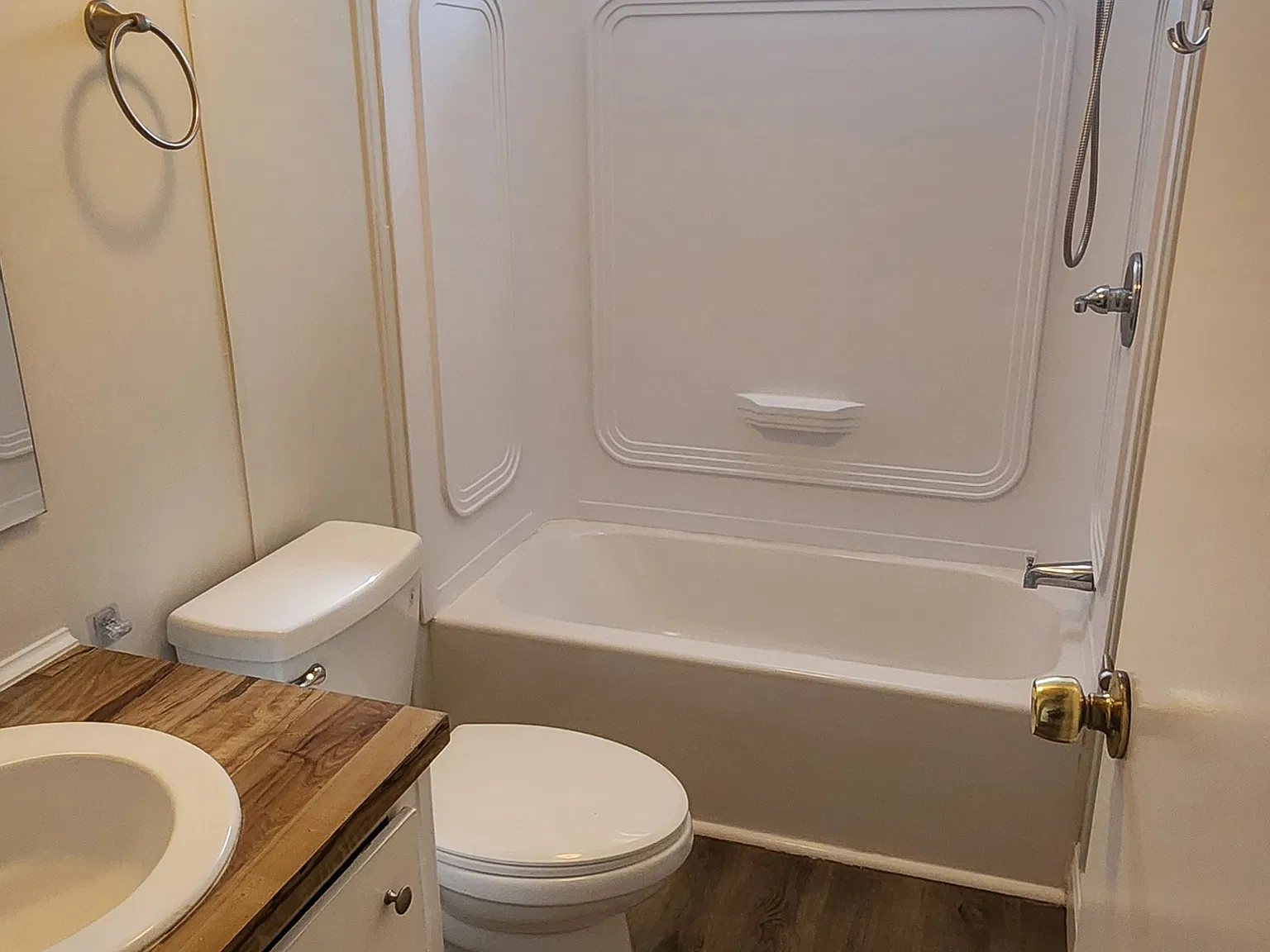 2 bed, 975 sqft, $1,500 — Photo 4