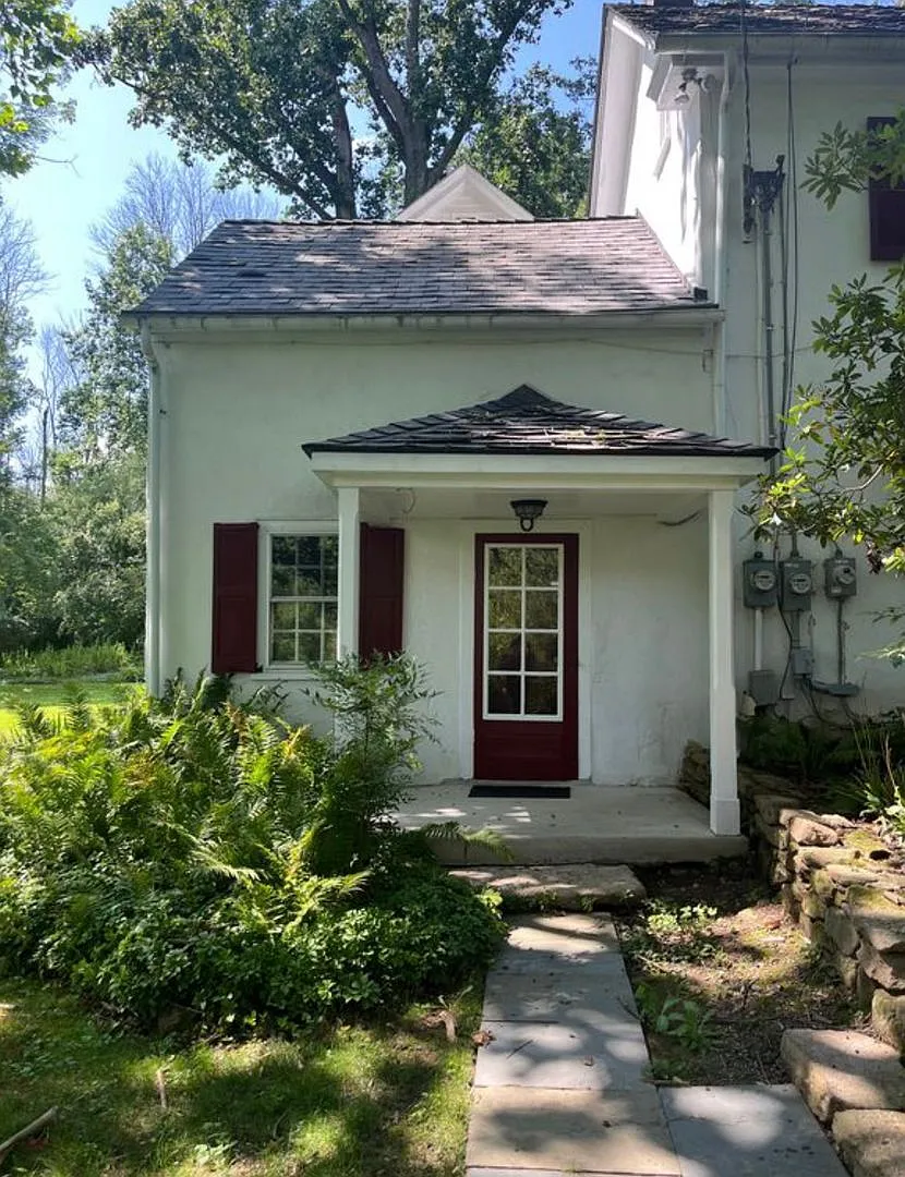 4 BD / 2.5 BTH Doylestown Farm Home — Photo 3