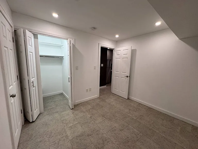 1363 Kearney Ave #B — Photo 7
