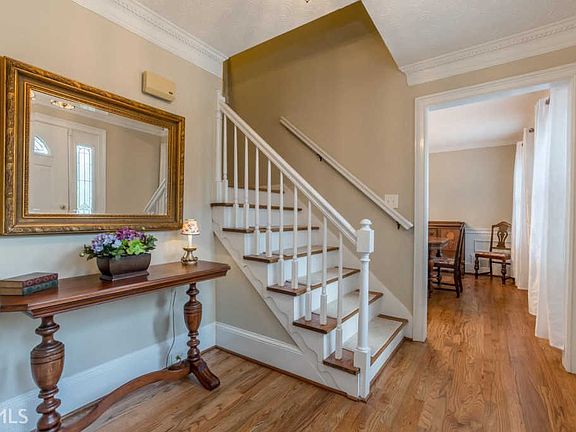 3rd image of 1202 Melton Dr
