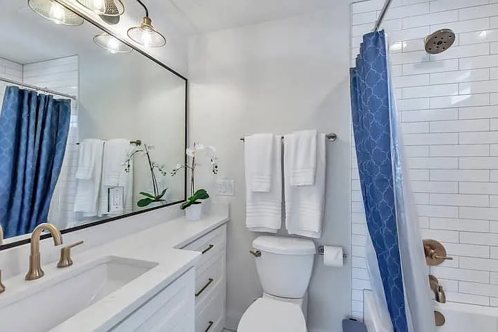 1101 Summit St #2 — Photo 16