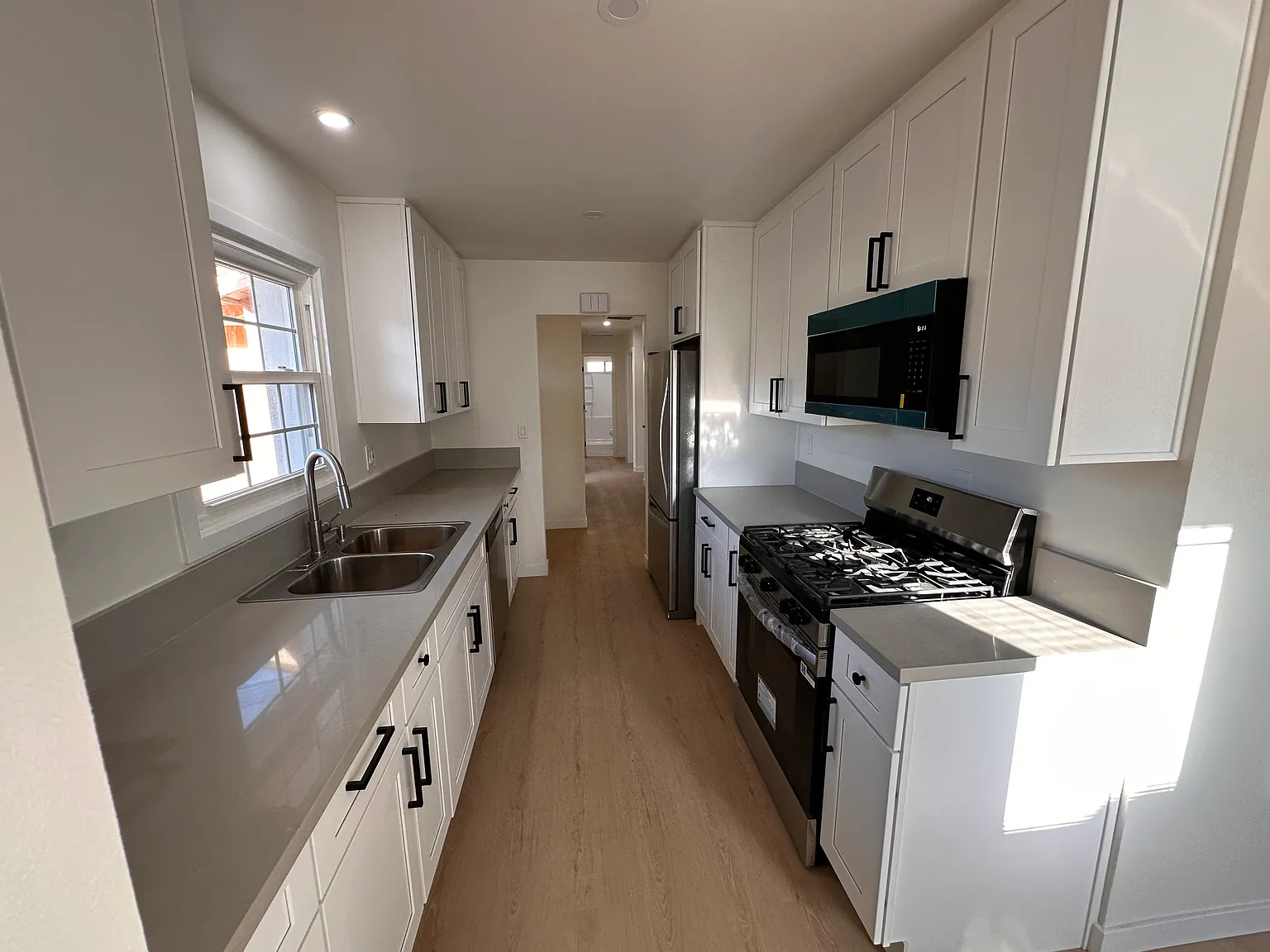 12957 Ilene St — Photo 2