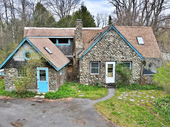 1442 State Street, Veazie, ME 04401