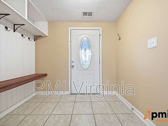 3rd image of 5413 Brookfield Dr