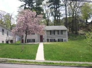 565 E Norwegian St, Pottsville, PA 17901