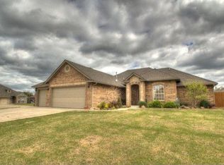 15276 Fox Hollow Rd, Choctaw, OK 73020