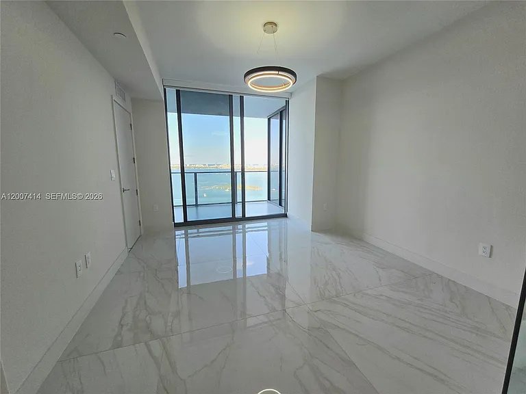 700 NE 24th St #3104 — Photo 36