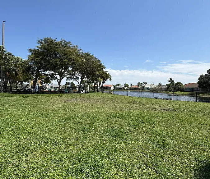 12857 Dresden Ct — Photo 45