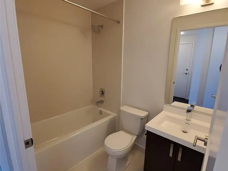 7895 Jane St #3213 — Photo 8
