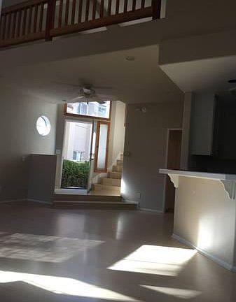 3rd image of 8 Pinyon Jay Ln