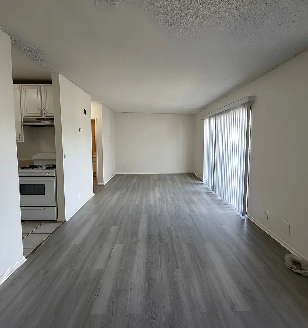 Studio, 1.0 bath, $1,458 — Photo 1