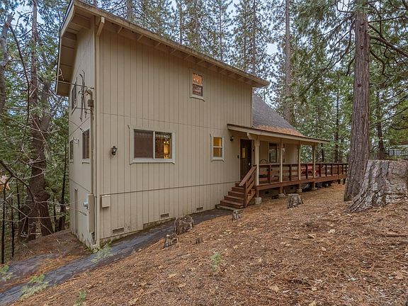 4th image of 2245 Patricia Ln