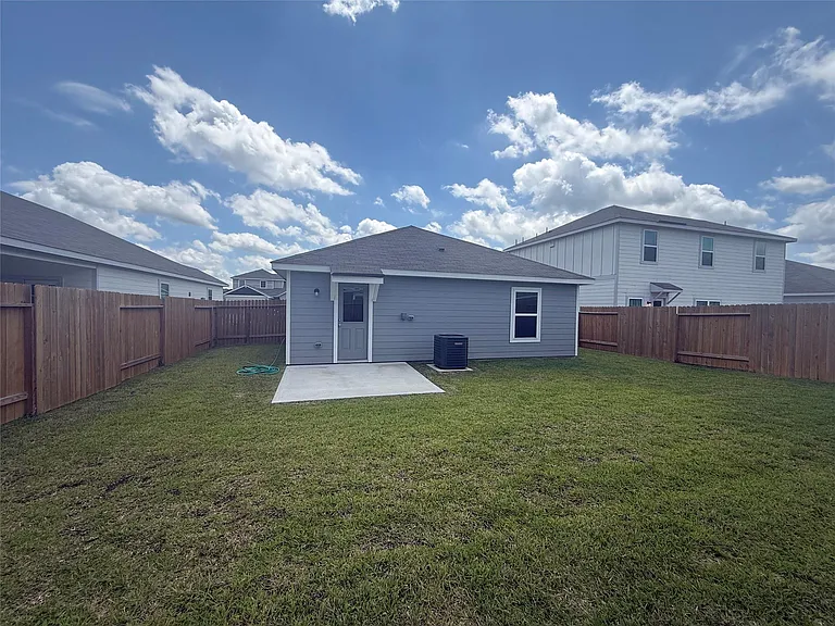 10410 Red Cardinal Dr — Photo 2