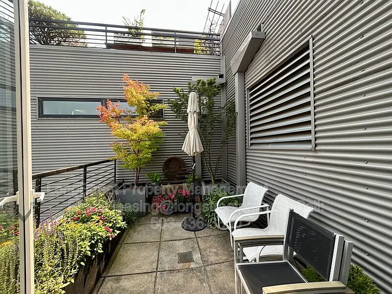 300 NW 8th Ave #902 — Photo 41
