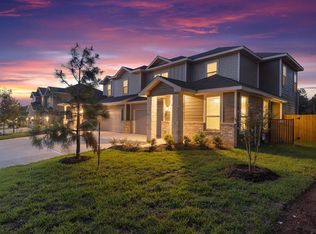 170 Parkgate, Conroe, TX 77304