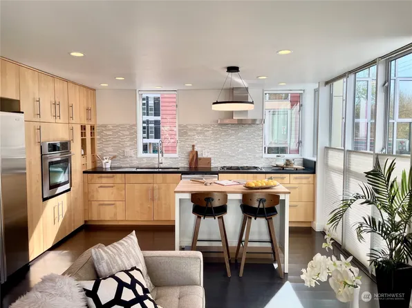 3615 Phinney Avenue N #A, Seattle, WA 98103