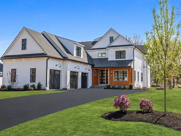 3 Brantwood Ln, Burlington, MA 01803