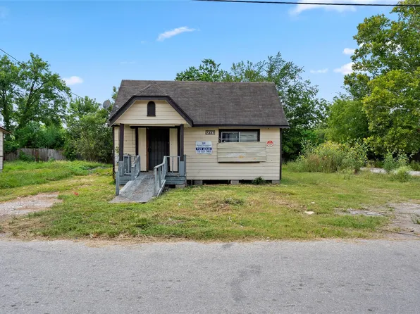 7337 Parkes St, Houston, TX 77088