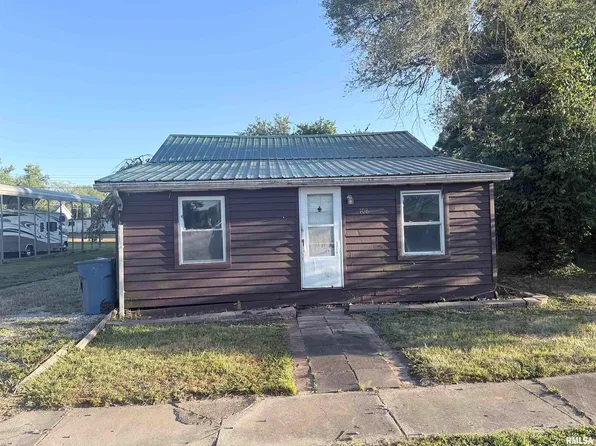 108 Benedict St, Benton, IL 62812
