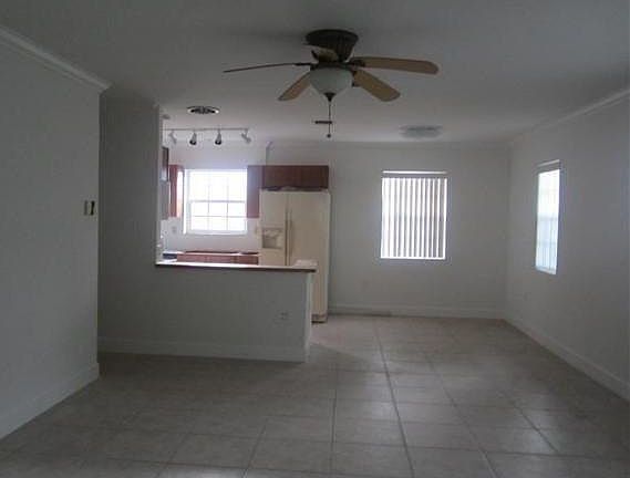 3rd image of 2455 NE 184th St