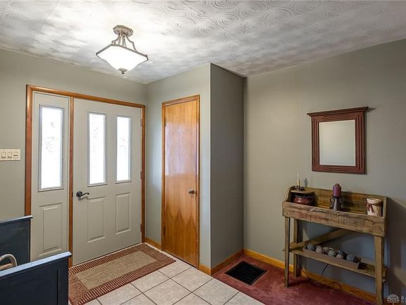 3rd image of 274 Helen Ave