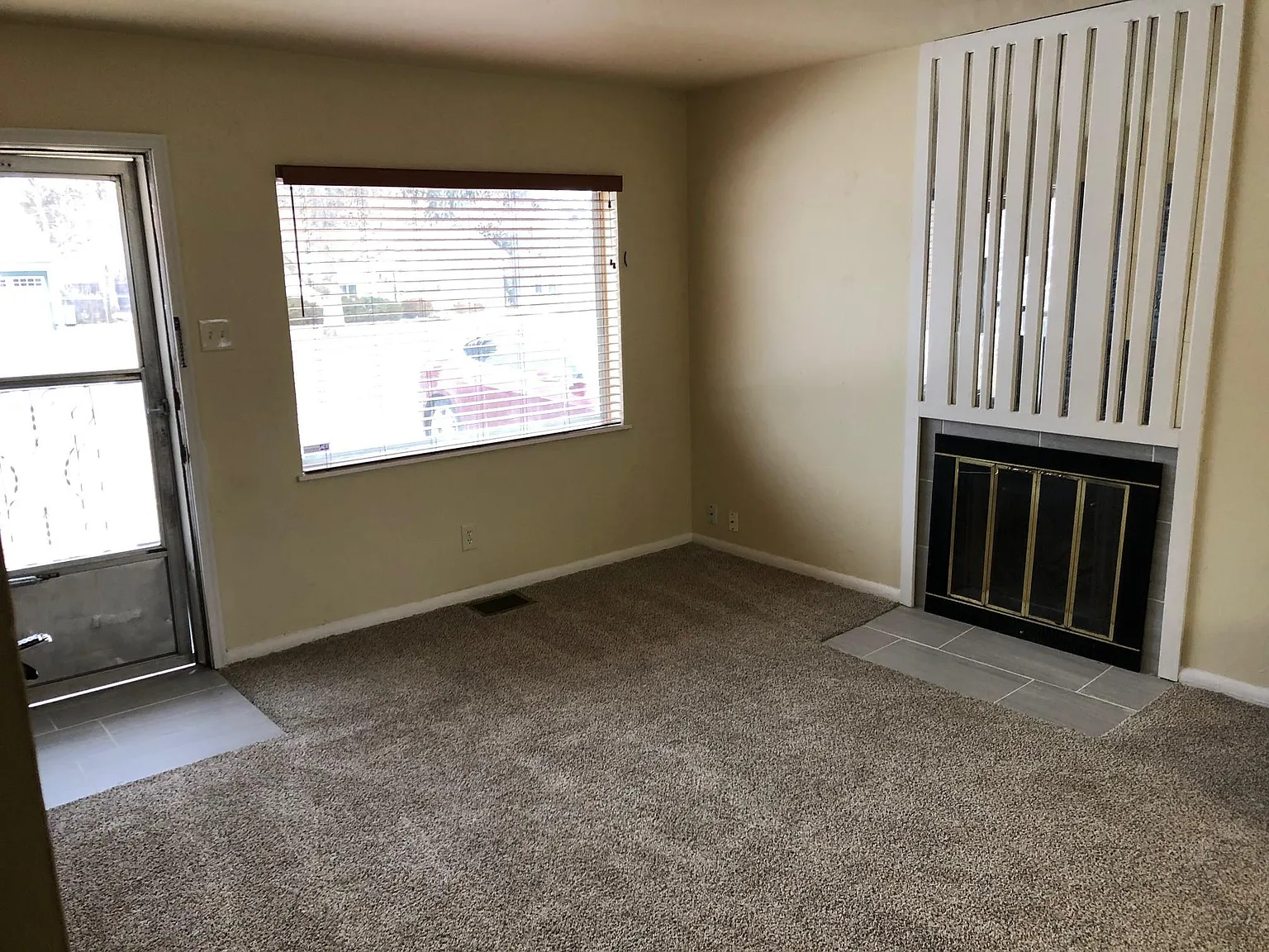 3 bed, 1195 sqft, $2,650 — Photo 2