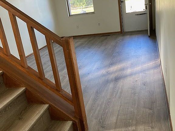 2nd image of 3699 Heatherglen Dr
