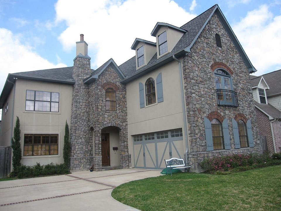 Beautiful Bellaire Home, 5/5/2 English Manor with many amenities