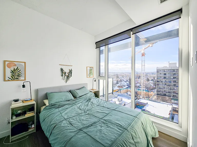 327 9a St NW #910 — Photo 9