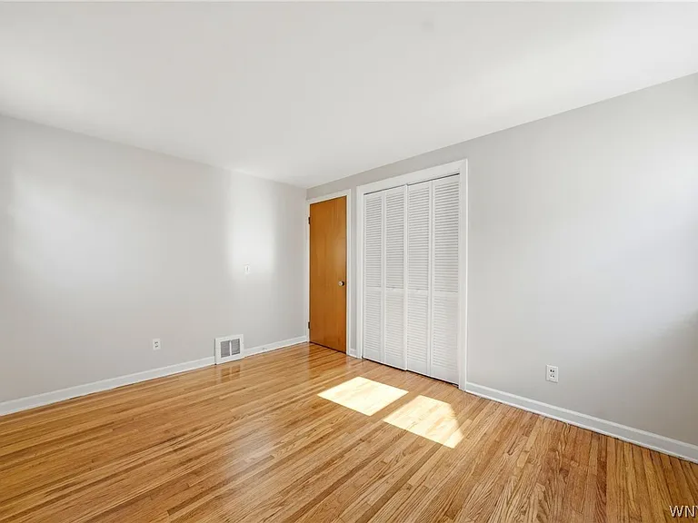 66 Cleveland Dr — Photo 17