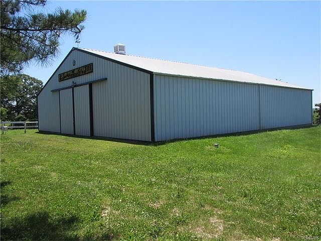 1st image of 498 Hickory Grv