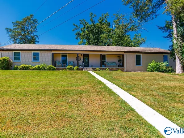 1901 Epworth Dr NE, Huntsville, AL 35811