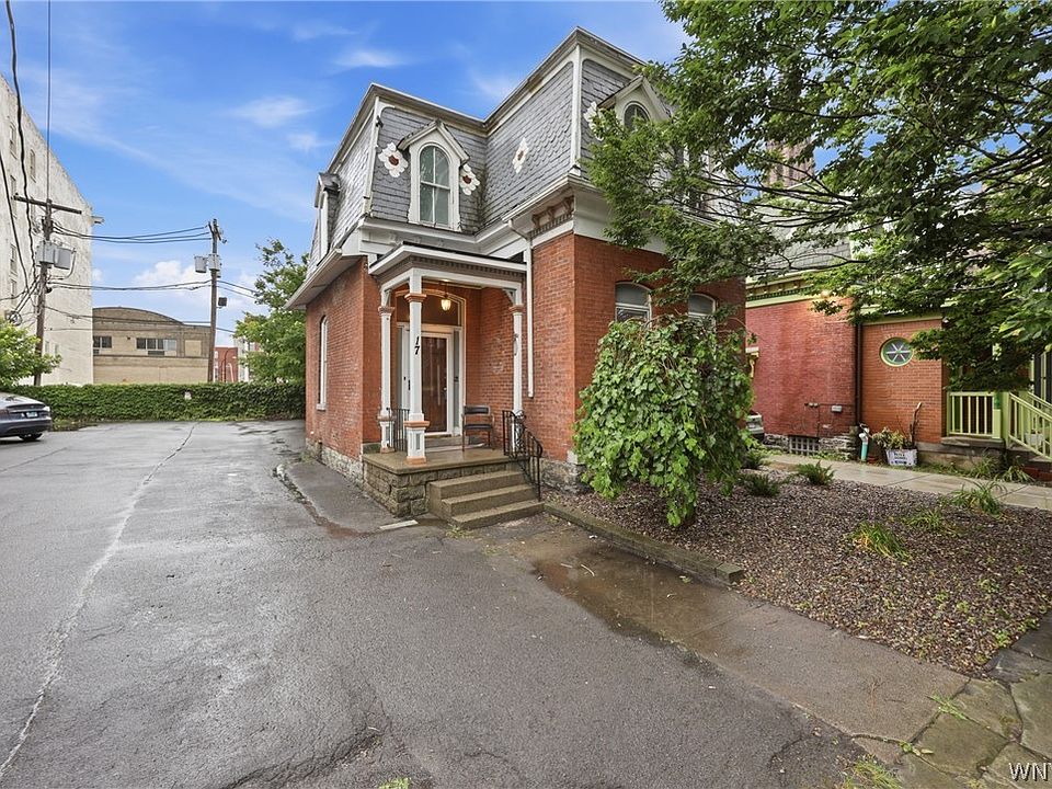 1st image of 17 Saint Louis Pl