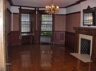 135 Lincoln Pl #1, Brooklyn, NY 11217