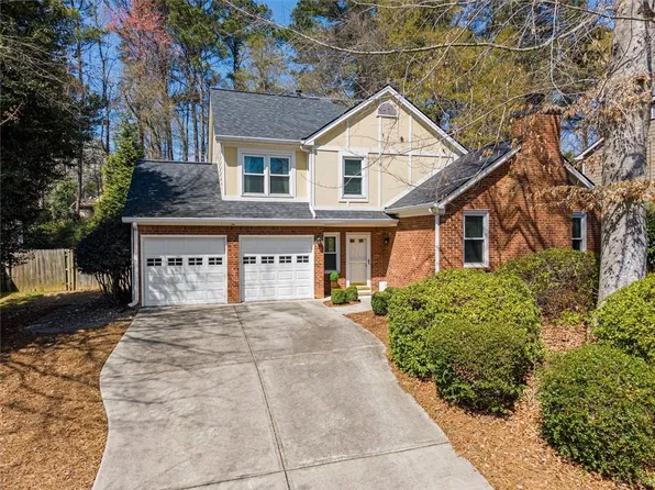 1016 Pine Grove Dr, Alpharetta, GA 30009