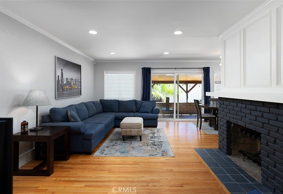 19412 Victory Blvd, Reseda, CA 91335 | Zillow