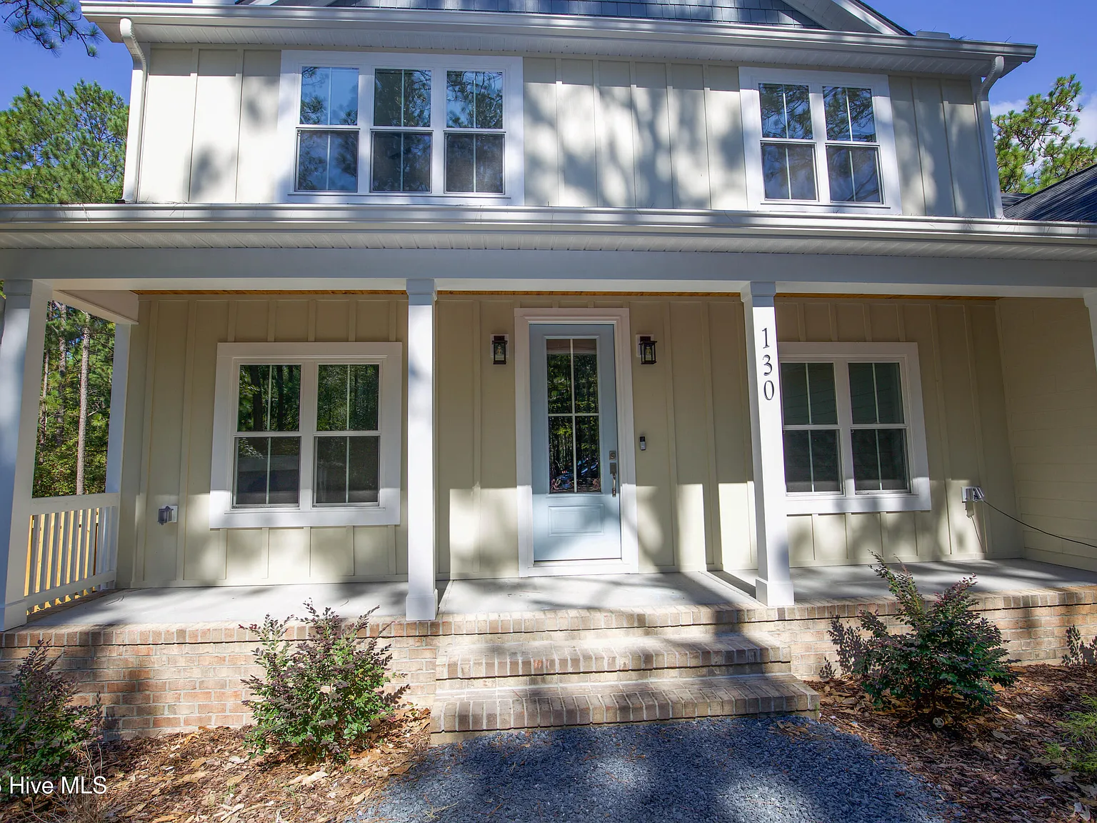 5 bed, 3.5 bath, 3393 sqft, $3,400 — Photo 4