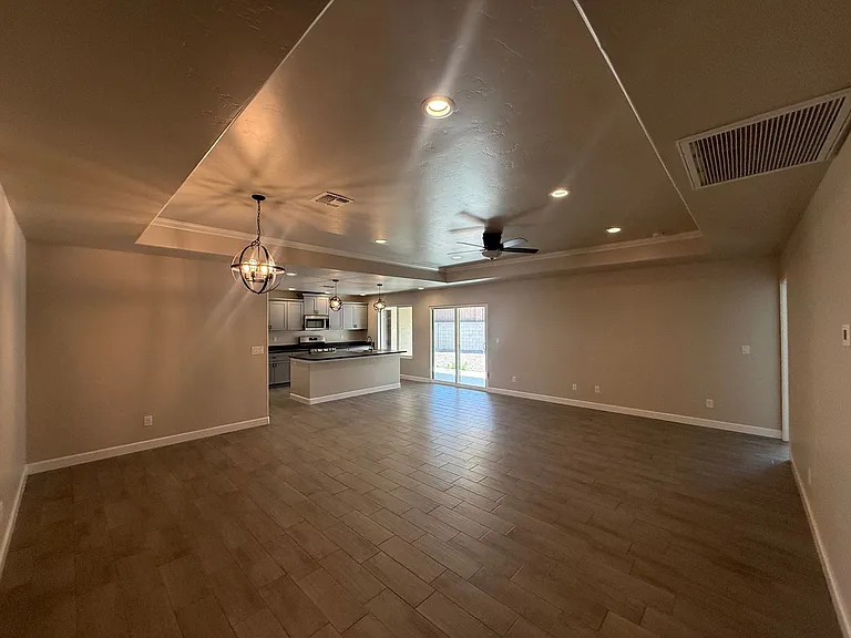 3038 Mallory Loop — Photo 2