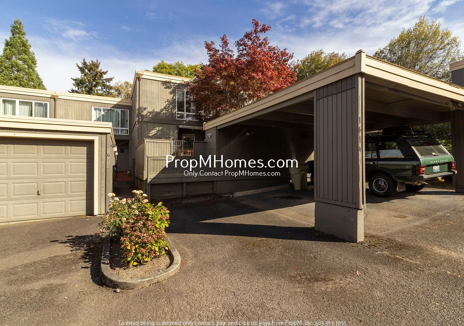 Beautiful 2 Bedroom Beaverton Condo with Patio! — Photo 1