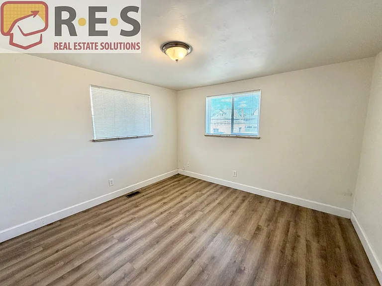 3144 Vine St — Photo 6