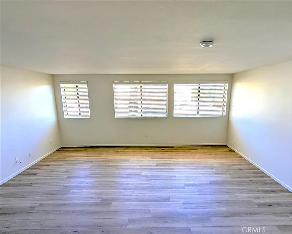 2 bed, 1.5 bath, 1100 sqft, $2,395 — Photo 4