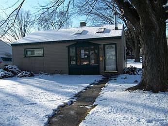 1st image of 22071 Eastwood Ave
