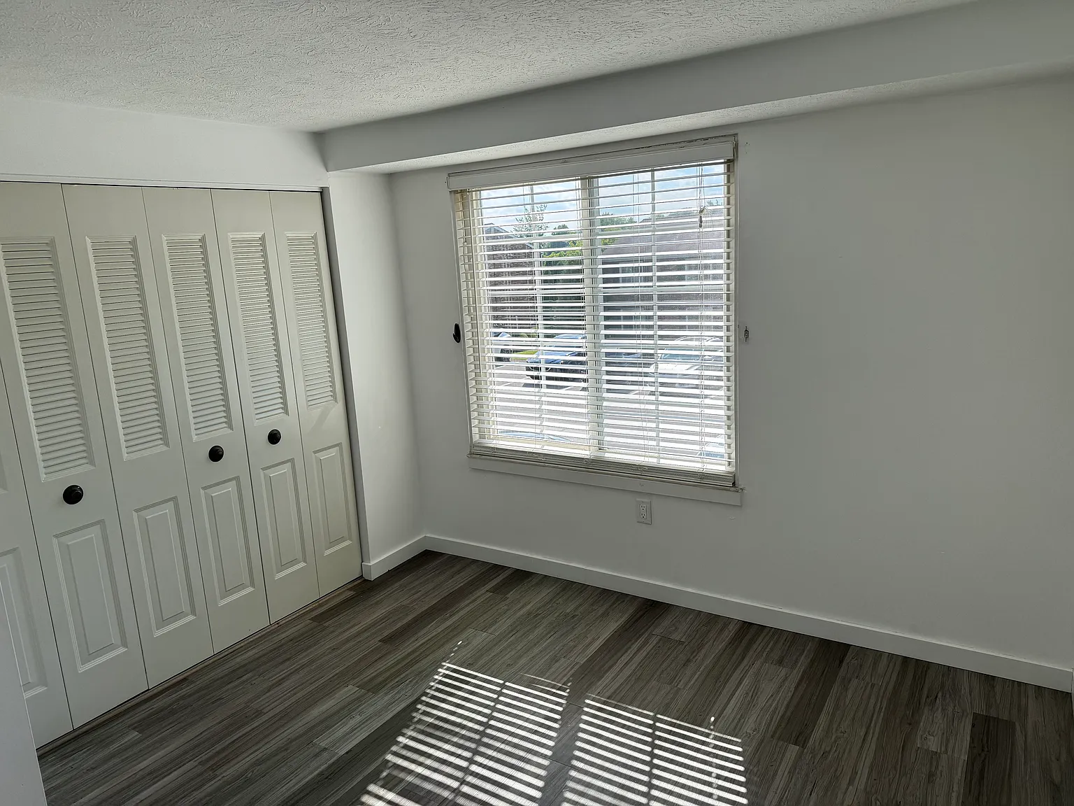 2 bed, 920 sqft, $1,200 — Photo 3