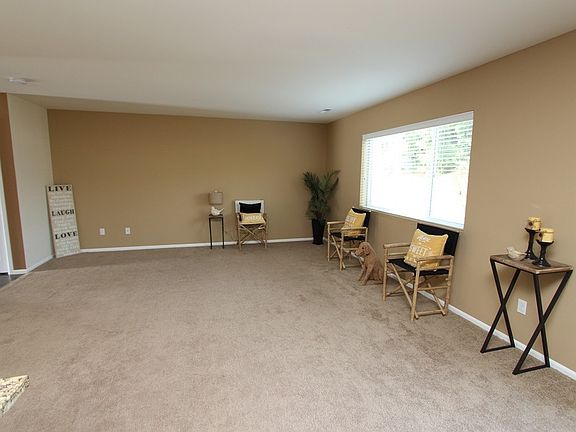 3rd image of 1013 86th Ave SE