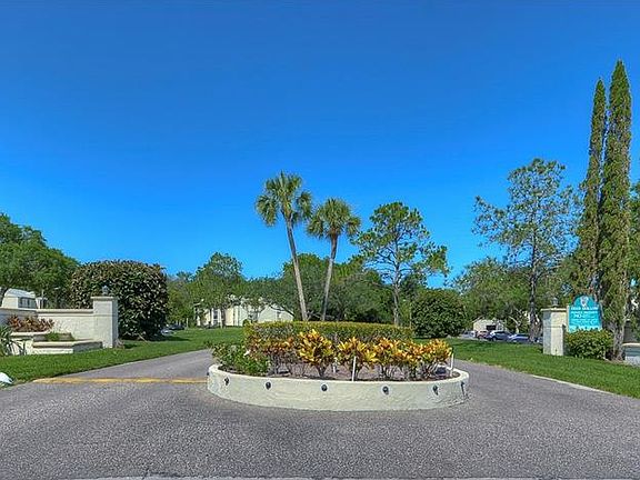 3rd image of 3114 Lake Pine Way APT A1