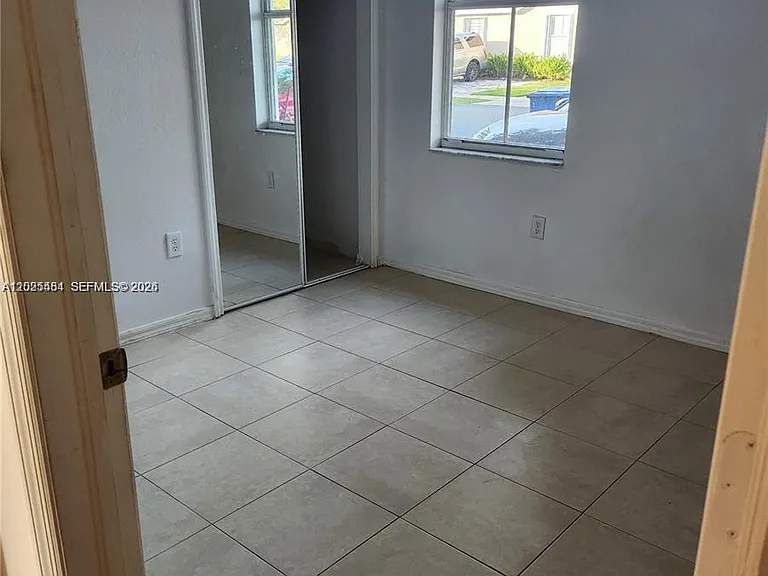 27310 SW 138th Ct #27310 — Photo 9