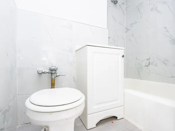 74 Starr Street image 18 of 20